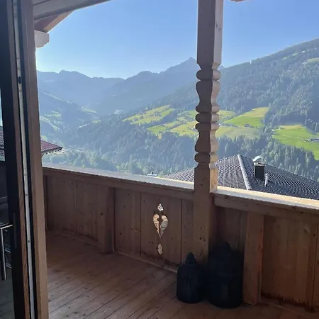 Alpenloft Mit Bergblick * ألباخ